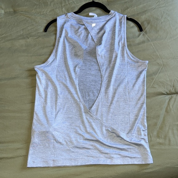 Fabletics open back tank - Picture 2 of 4